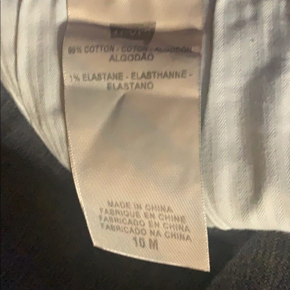 Ladies Levi’s - Picture 5 of 8